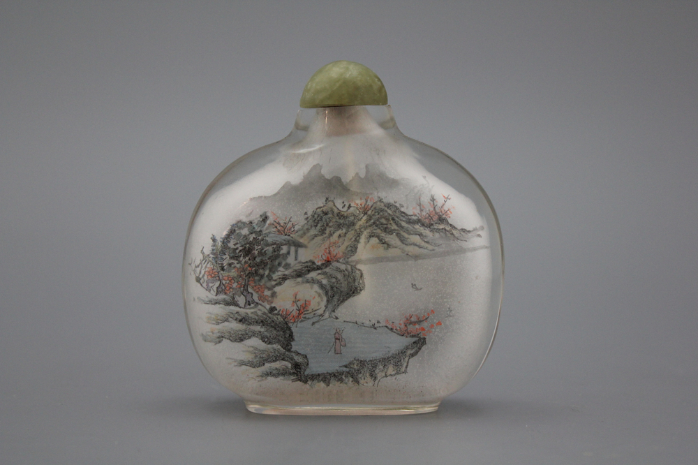Tabati&egrave;re chinoise peint sous verre, 20e
