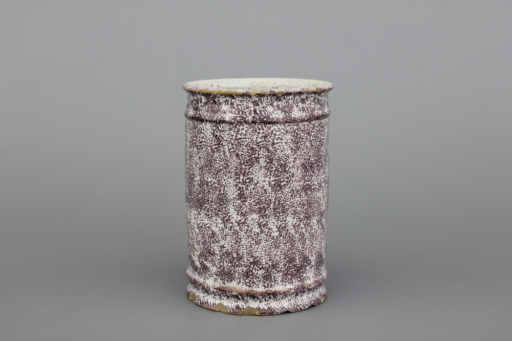 A Brussels faience monochrome manganese albarello, 18th C.