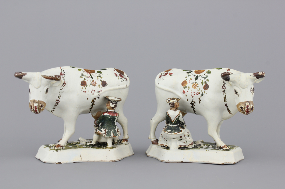 Paire de trayeurs et vaches en blanc de Delft, peinte froide, 18e