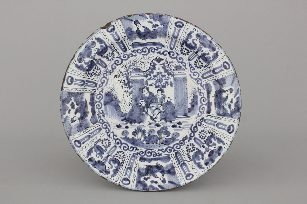 A Dutch Delft blue and white chinoiserie Ming style dish, 18th C.