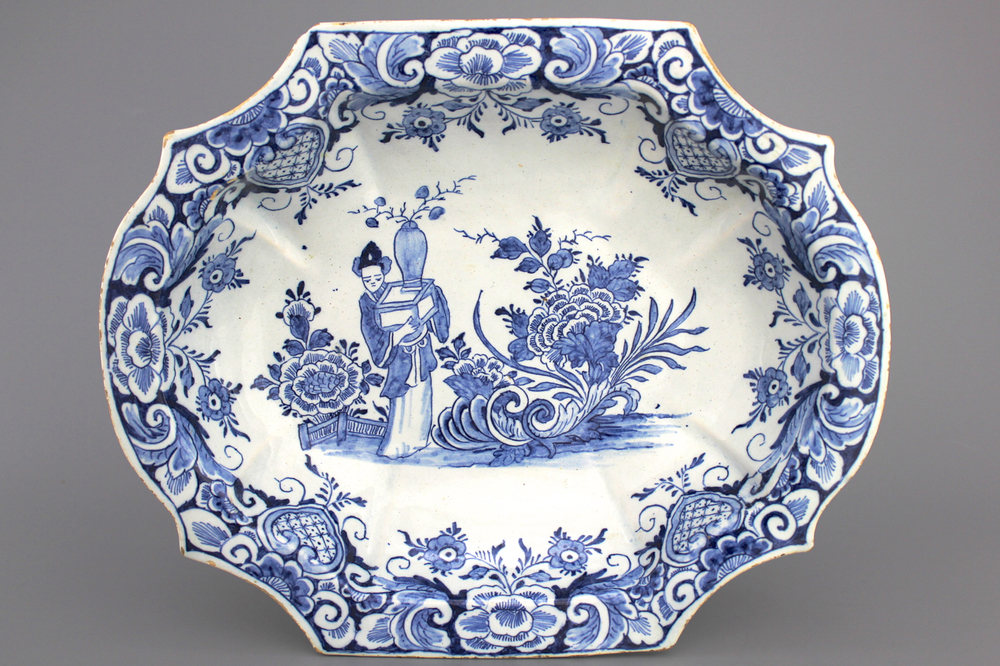 A Dutch Delft blue and white chinoiserie basin, 18th C.