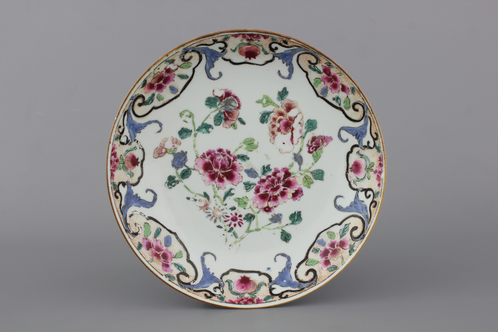 A Chinese porcelain famille rose plate, 18th C.