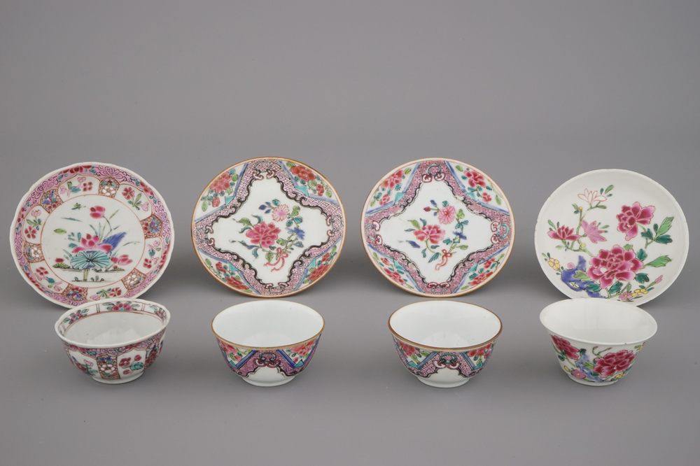 Groep van 4 kopjes en schoteltjes , famille rose, Yongzhen en Qianlong