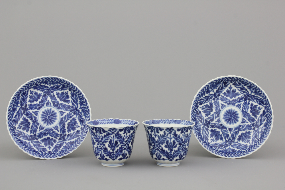 Paar blauw en witte kopjes en schoteltjes in Chinees porselein, Guangxu
