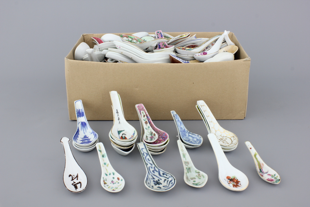Collection de cuill&egrave;res en porcelaine de Chine, 18e-20e