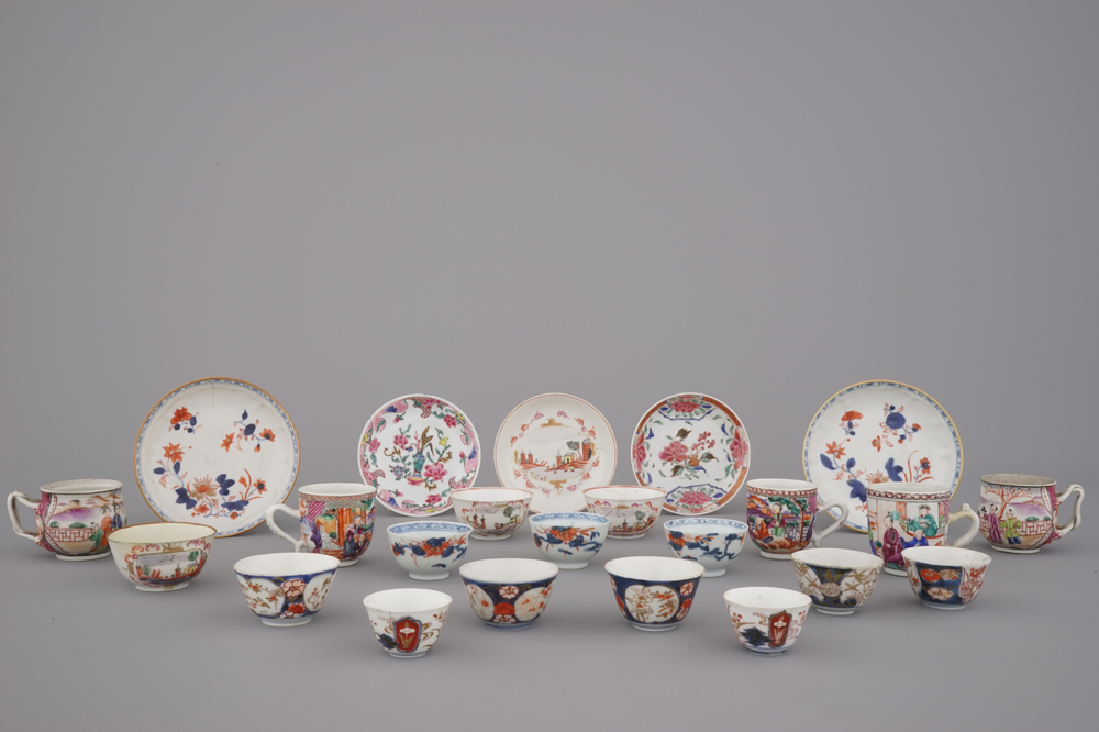 A large collection of Chinese export porcelain cups and saucers, 18th C.