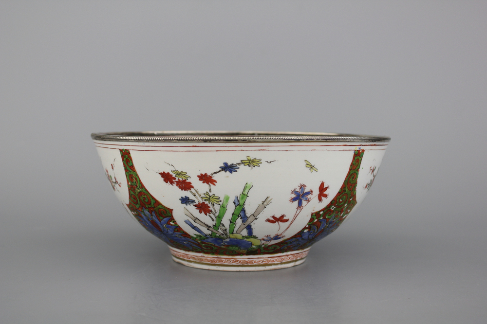 Coupe Samson &agrave; chinoiserie, avec bord en argent, famille verte, 19e