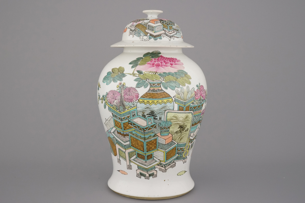 Vase fin balustre couvert, Qianjiang, env. 1900