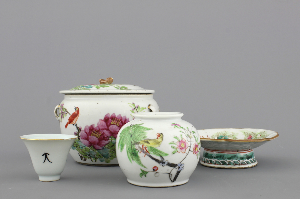 A group of Chinese porcelain famille rose bowls and cups, 19/20th C.