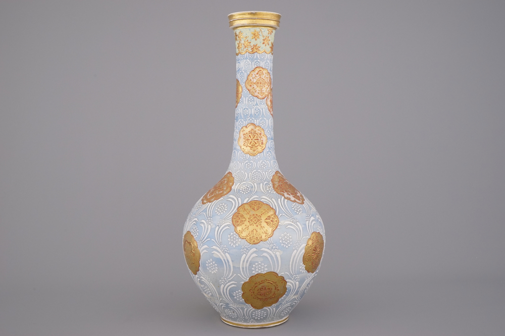 Grand vase japonais Satsuma pour le march&eacute; persan, 19e