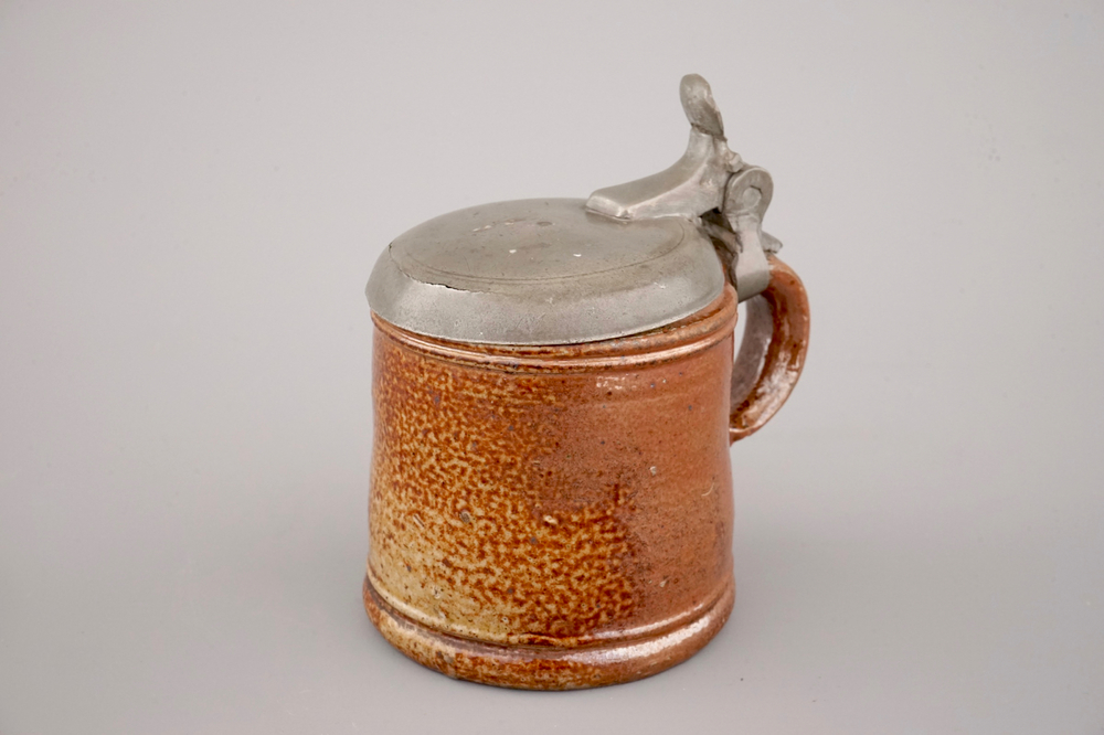 Un petit pichet en gr&egrave;s de Raeren, mont&eacute; d'&eacute;tain, ca. 1600