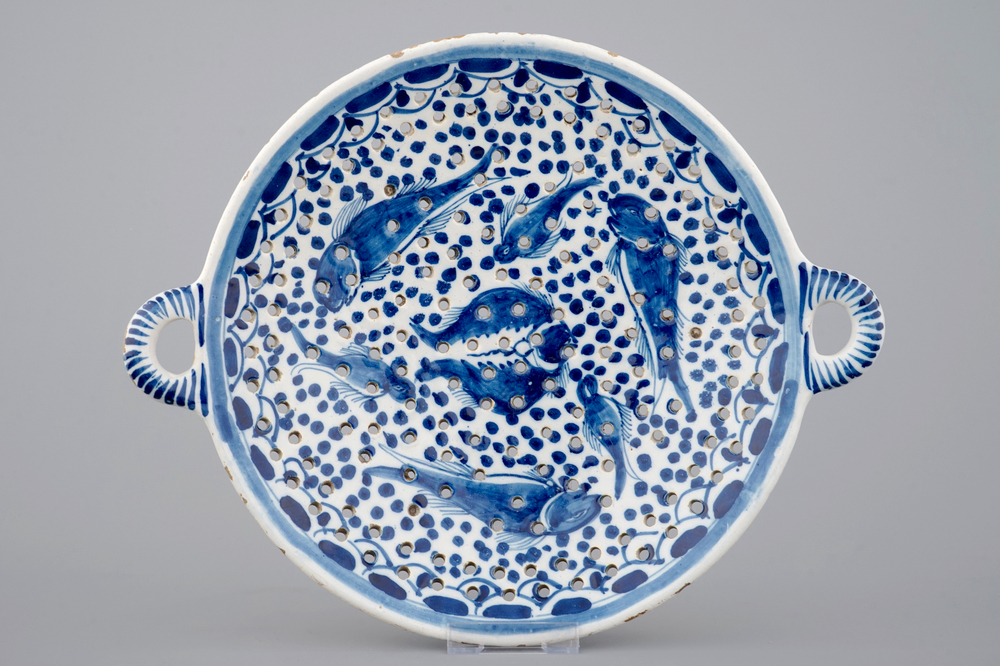 A Dutch Delft fish strainer, 18th C.