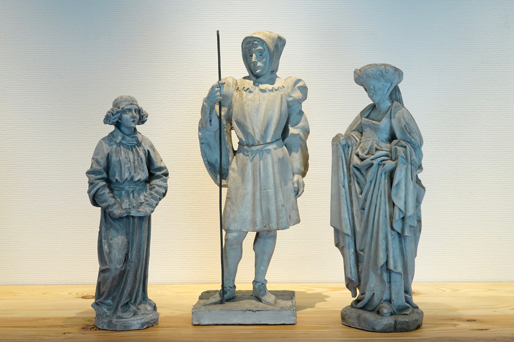 A set of three 60 cm plaster casts of medieval figures, 19/20th C., Bruges