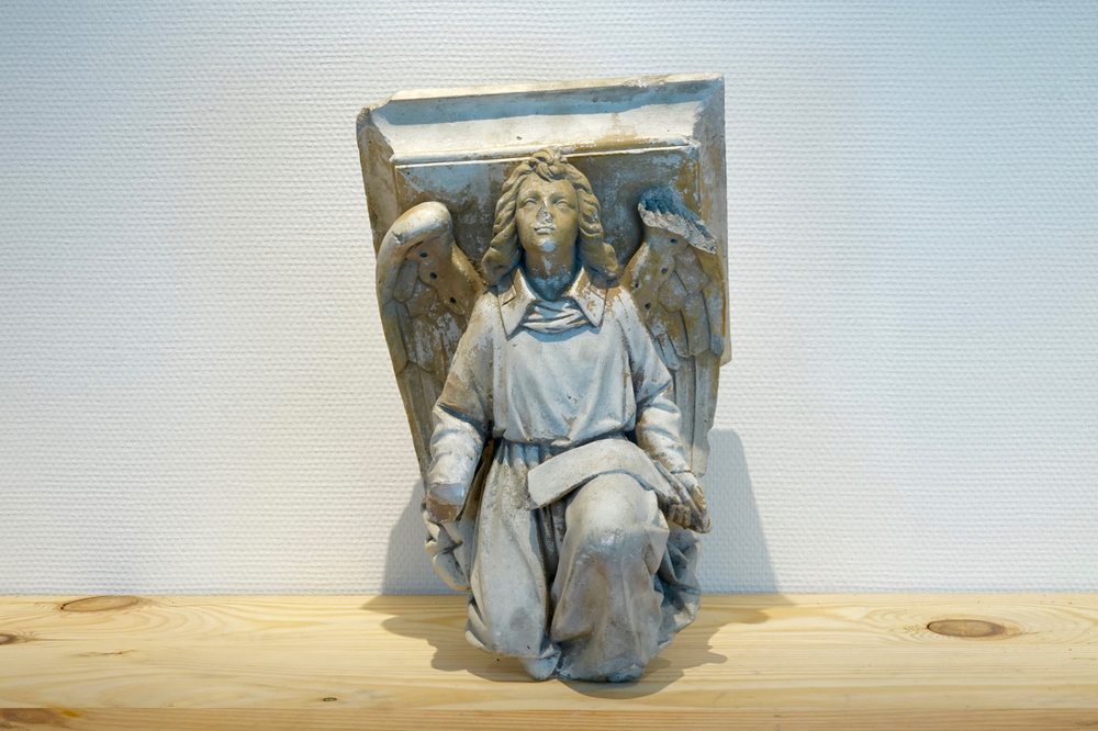 Three various plaster console with a winged angel, cherub and lion's head, 19/20th C., Bruges