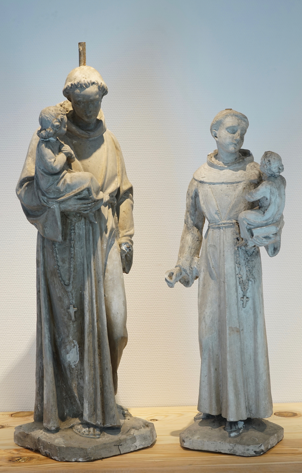 A set of two plaster casts of St. Anthony of Padua, 19/20th C., Bruges