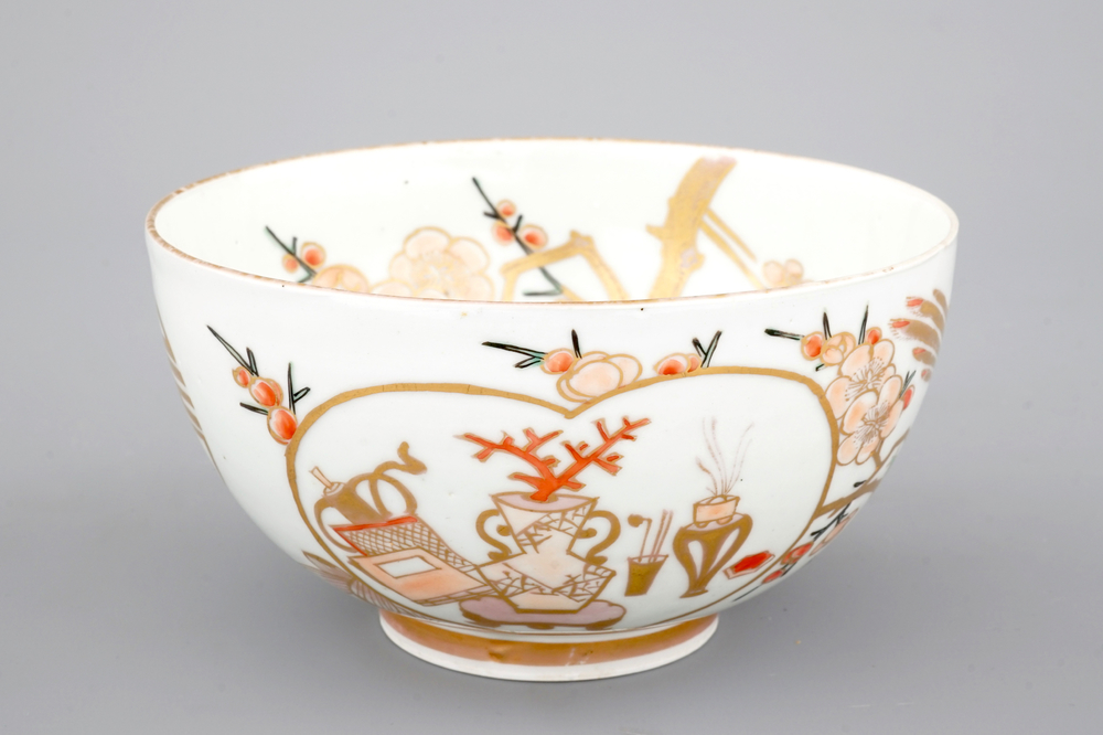Un bol en porcelaine de Japon dor&eacute;, Kutani, 18/19&egrave;me