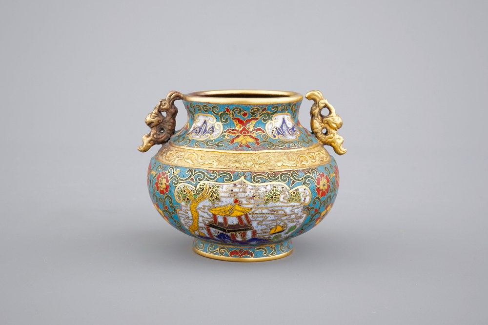 A small Chinese cloisonne incense burner, 19/20th C.