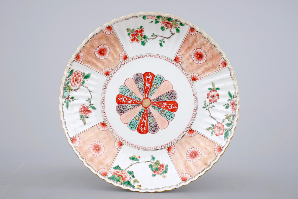 A Chinese famille verte and imari plate, Kangxi, ca. 1700
