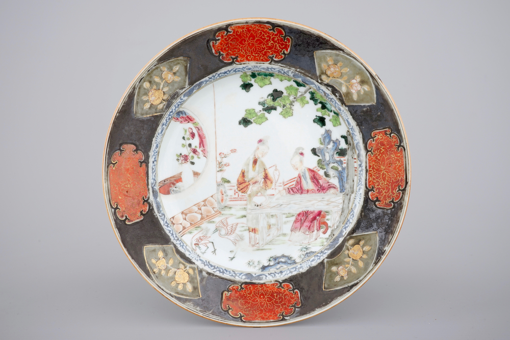 A Chinese famille rose porcelain plate with ladies in a garden, Yongzheng, 1722-1735