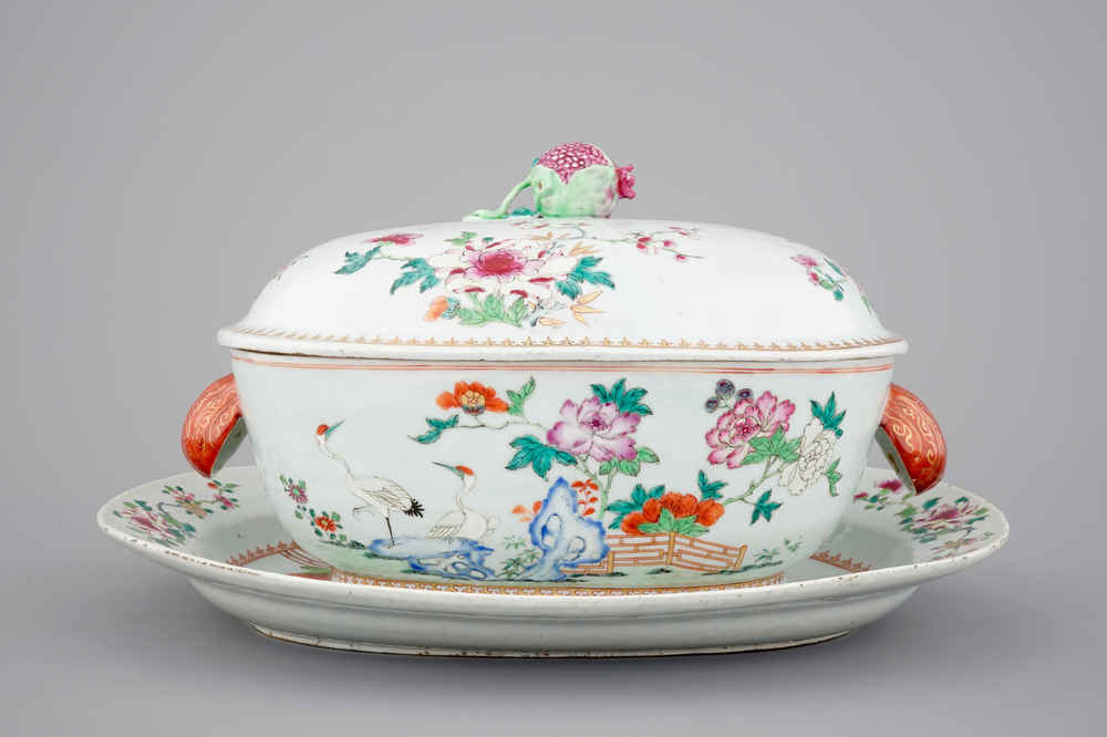 A Chinese famille rose export porcelain tureen on stand, Qianlong, 18th C.