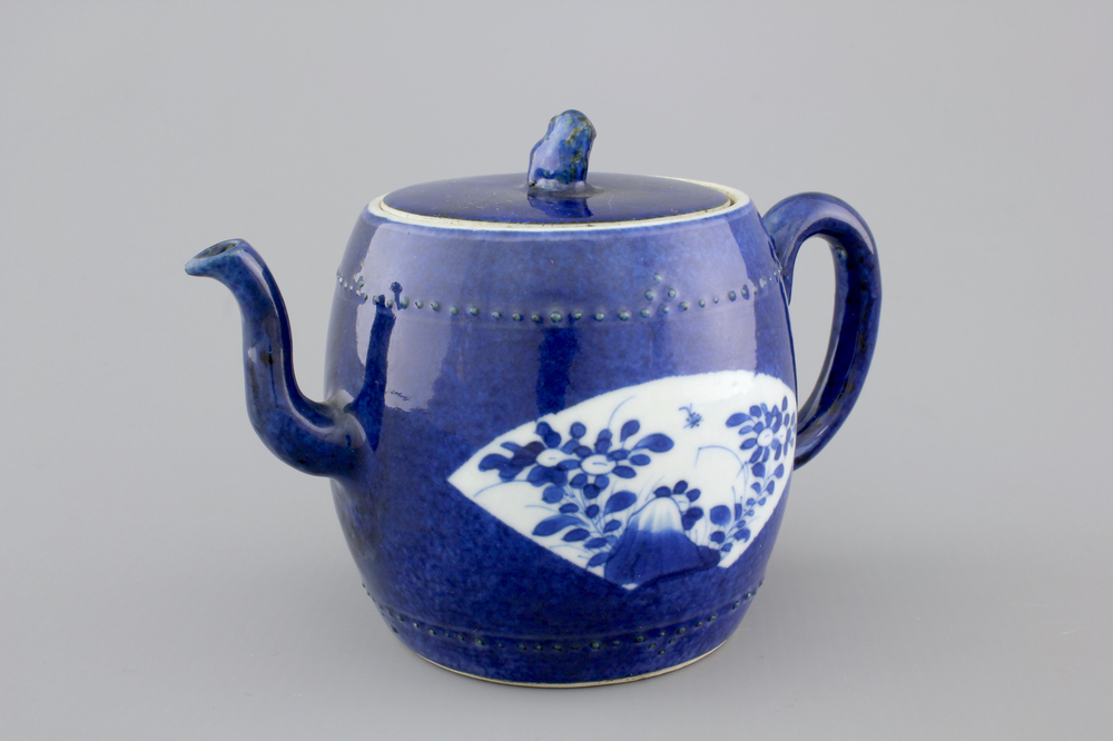 A Chinese porcelain powder blue teapot and cover, Kangxi, ca. 1700