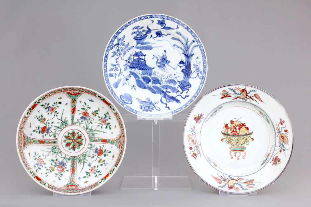 A lot of 3 Chinese porcelain plates: famille verte, blue and white and verte-imari, 18th C.