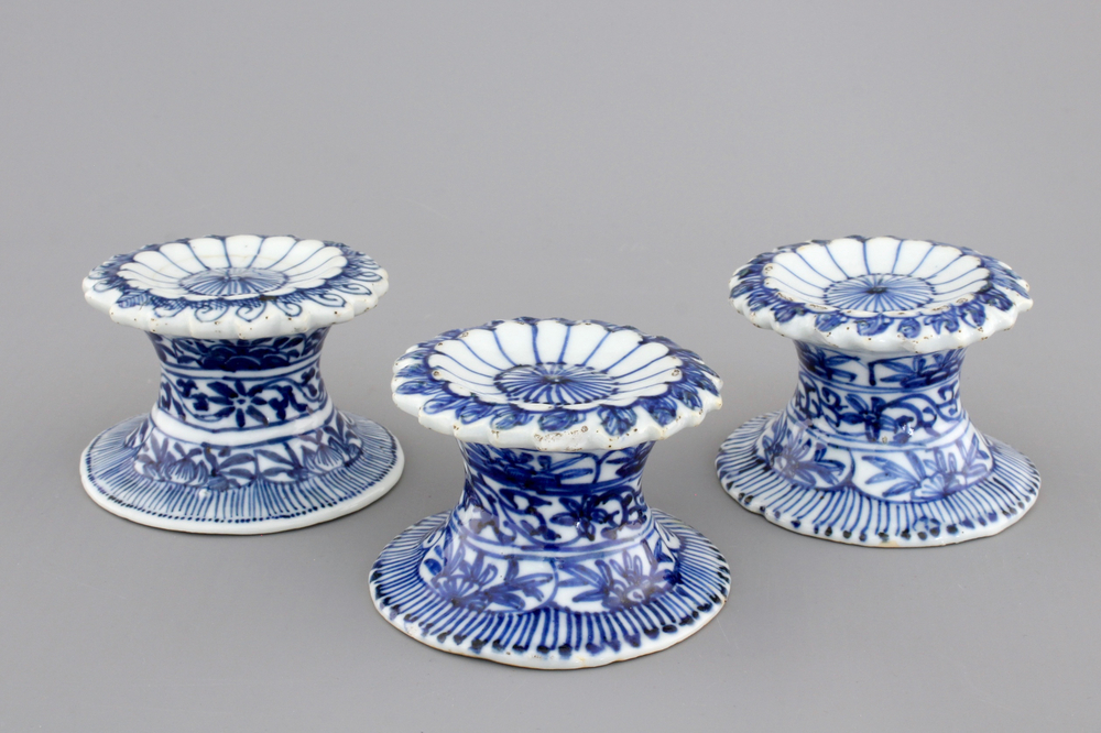 Three Chinese porcelain blue and white salts, Kangxi, ca. 1700