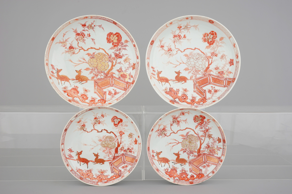 Two pairs of Chinese iron-red and gilt plates with deers in a garden, Yongzheng-Qianlong, 18th C.