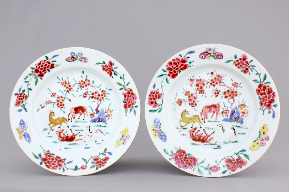 A pair of Chinese famille rose plates with horses, Yongzheng, 1722-1735