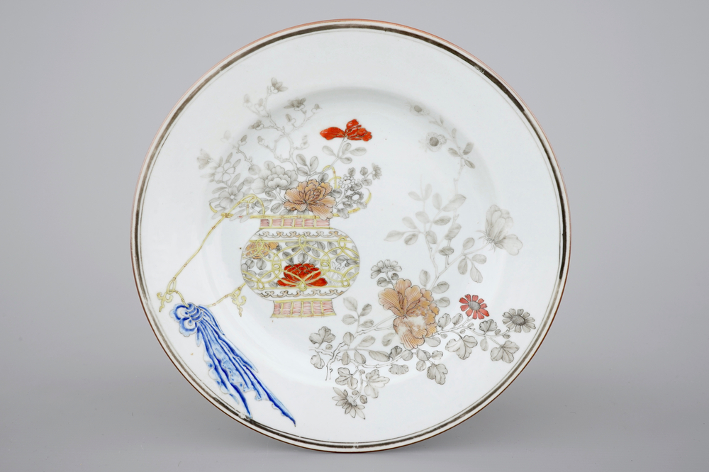 A fine Chinese grisaille and gilt flower basket plate, early 18th C.
