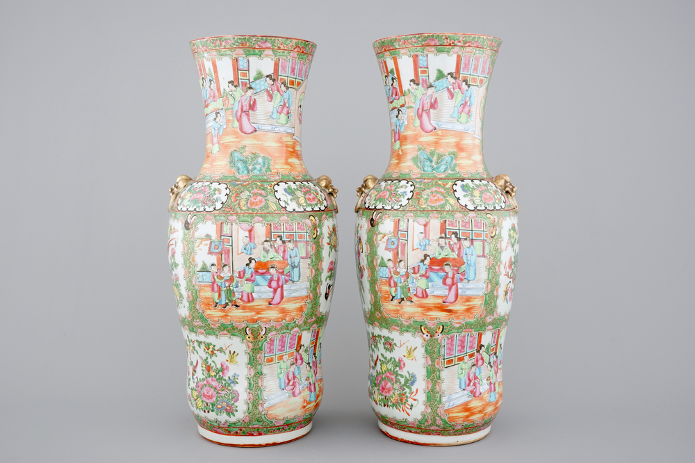 A pair of Chinese Canton rose medallion vases, 19th C.