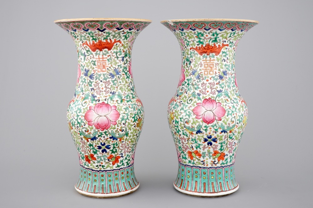 A pair of Chinese famille rose yenyen vases, 19th C.