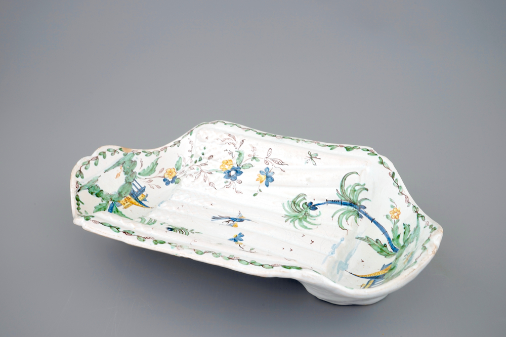 An Italian asparagus plate, Nove di Bassano, Antonibon workshop, 18th C.