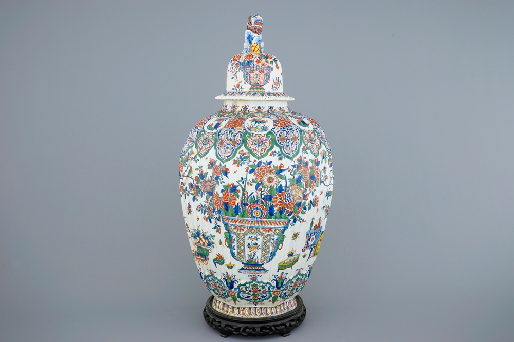 A Dutch Delft vase and cover in cashmere palette, ca. 1700