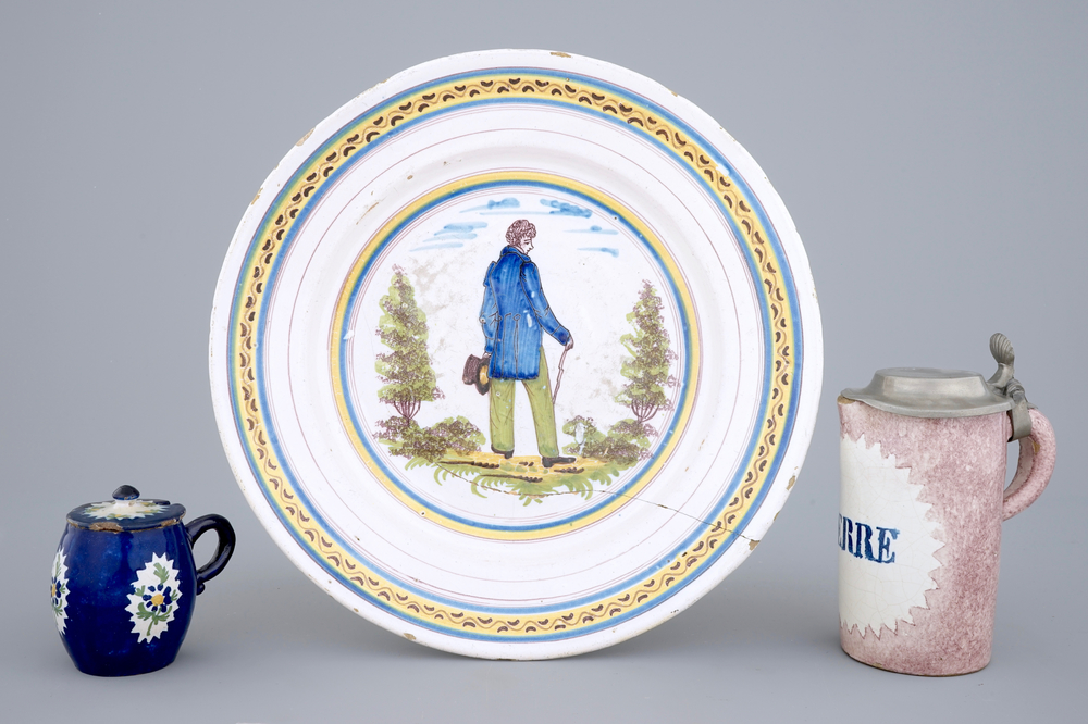 A Brussels faience dish, a beer stein and a mustard jar, 18th C.