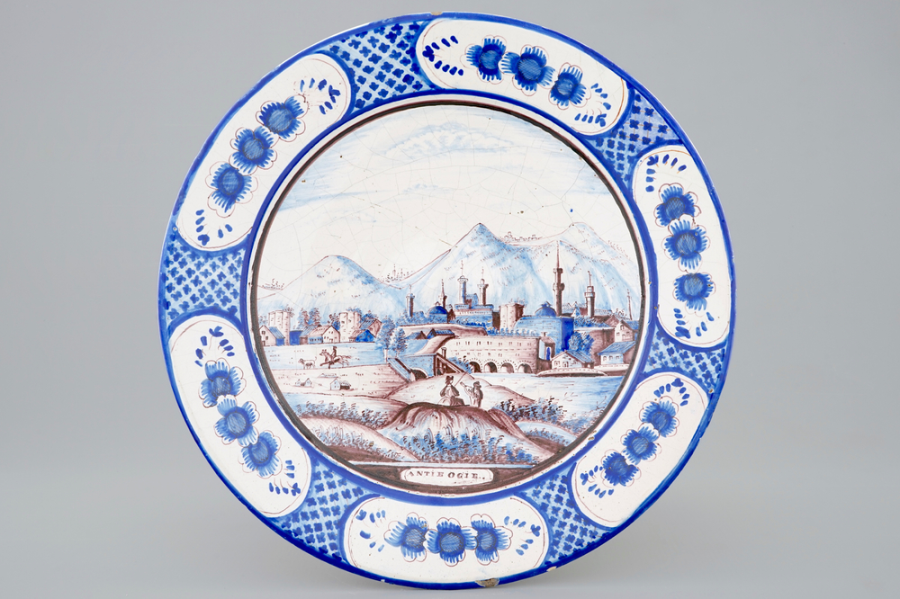 Un plat en bleu, blanc et mangan&egrave;se au d&eacute;cor d'un paysage, Harlingen, la Frise, 19&egrave;me