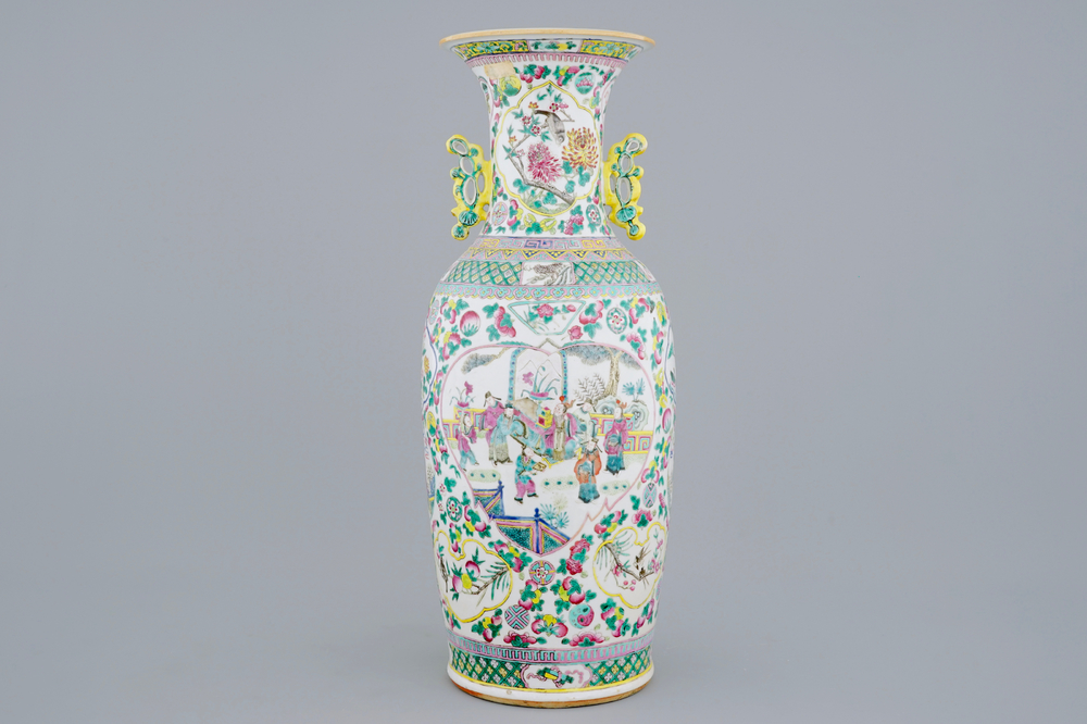 A tall Chinese famille rose vase, 19th C.