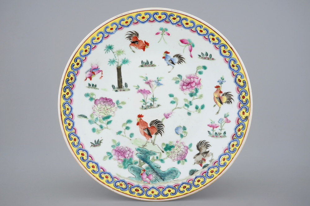 A Chinese famille rose dish with roosters, 19th C.
