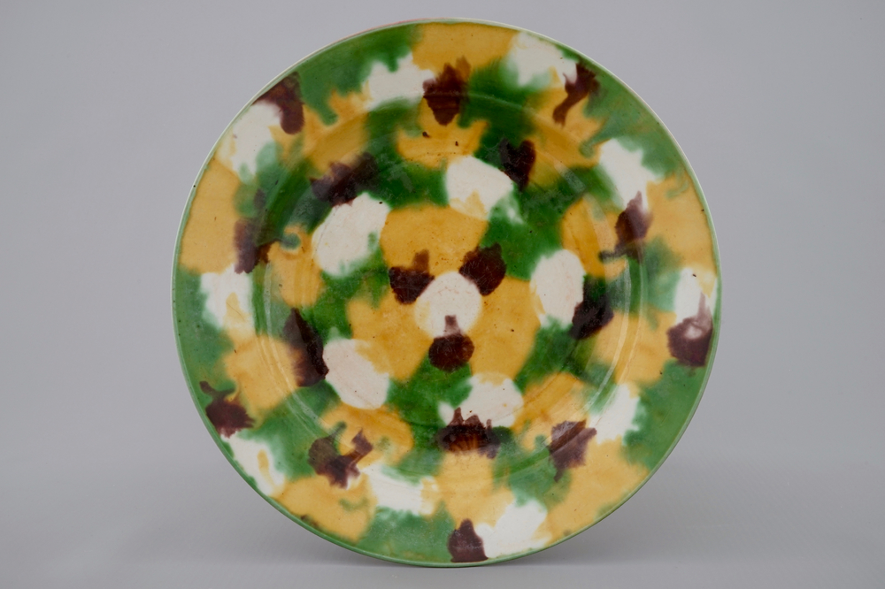 A Chinese famille verte "egg and spinach" plate, Kangxi
