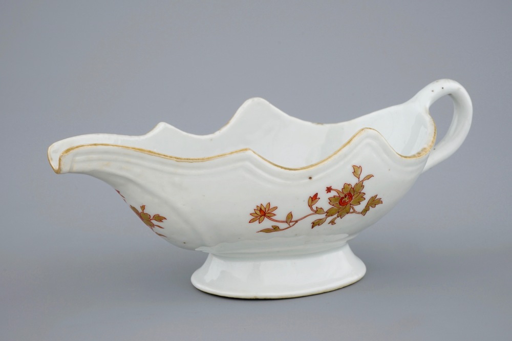 Une sauci&egrave;re en porcelaine de Chine pour l'export aux armes de la famille "De Heere", Qianlong, ca. 1763