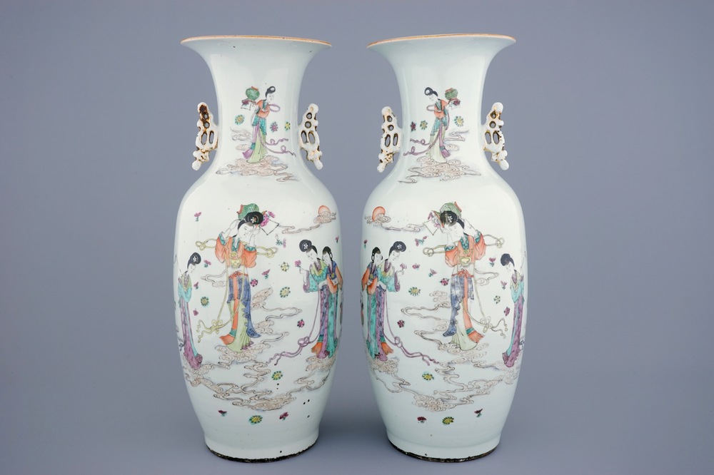 A pair of Chinese famille rose vases with Guanyin among clouds, 19/20th C.