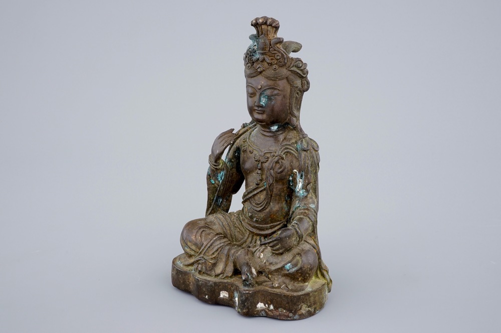 Un mod&egrave;le de Bouddha Shakyamuni en bronze, Chine, 19&egrave;me