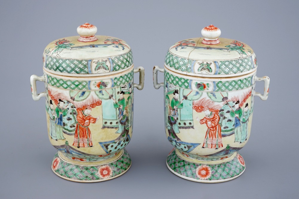 A pair of Chinese famille verte Kangxi style covered bowls, 19th C.