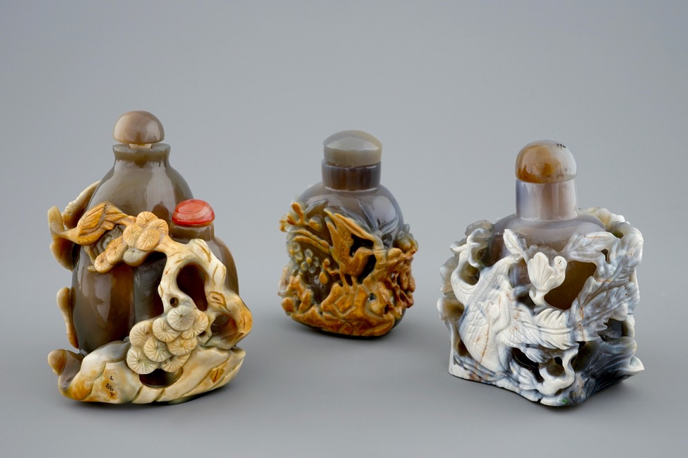 Un lot de 3 tabati&egrave;res en agate, Chine, 20&egrave;me