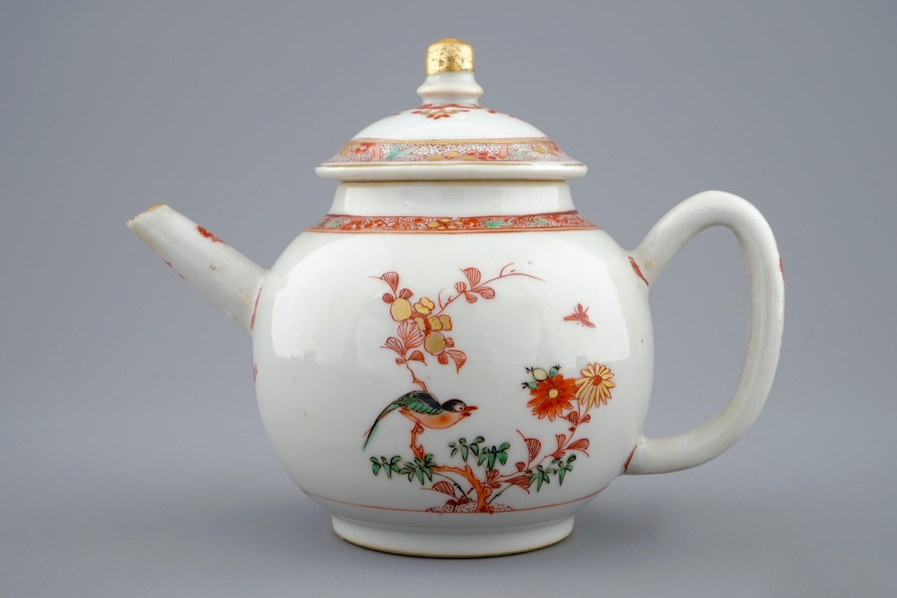 A Chinese famille verte teapot and cover, Kangxi