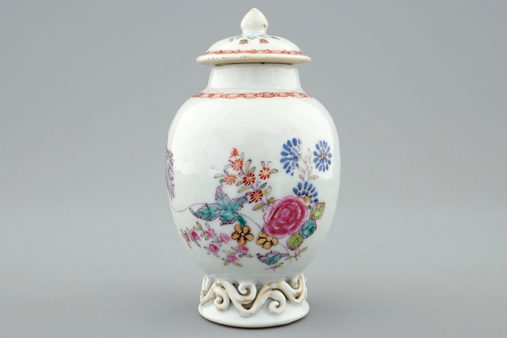 A Chinese famille rose export tea caddy and cover, Qianlong, 18th C.