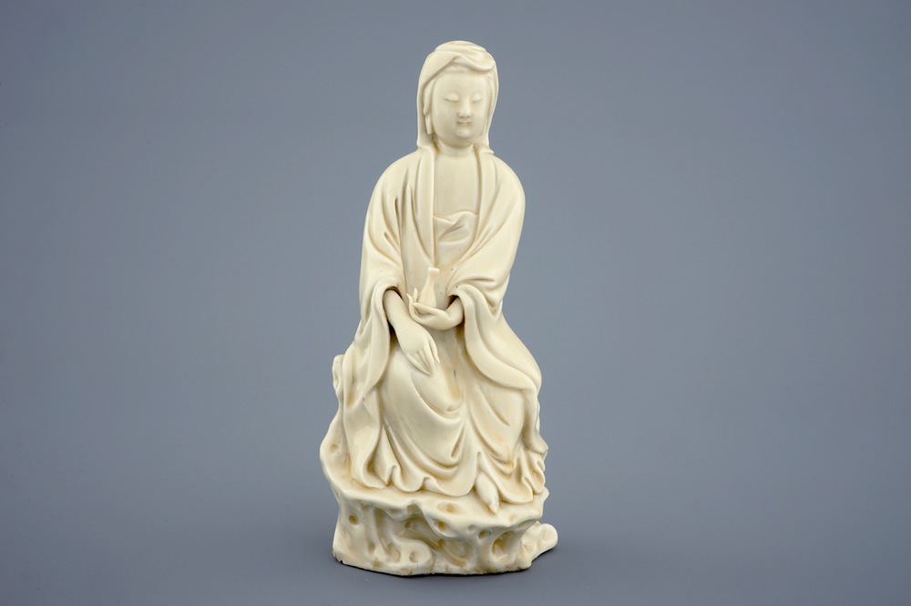 A Chinese Dehua blanc de Chine model of Guanyin, 18th C.