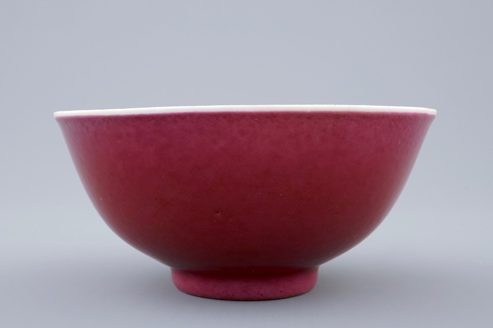 A Chinese monochrome ruby red bowl, 19/20th C.