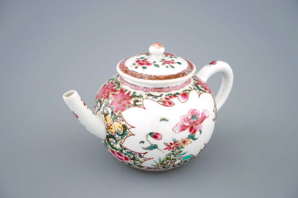A Chinese famille rose teapot with unusual spout, Yongzheng/Qianlong