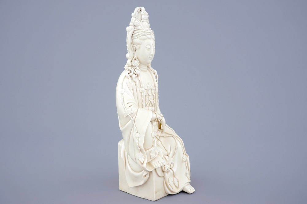 Une figure de Guanyin en porcelaine blanc de Chine de Dehua d'apr&egrave;s He Chaozong, 19/20&egrave;me
